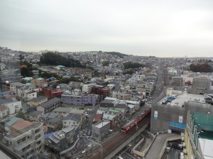 会場のウィリング横浜からは上大岡の街が一望できます。